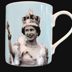 Queen Elizabeth II Diamond Jubilee. Limited Edition Fine Bone China Mug.